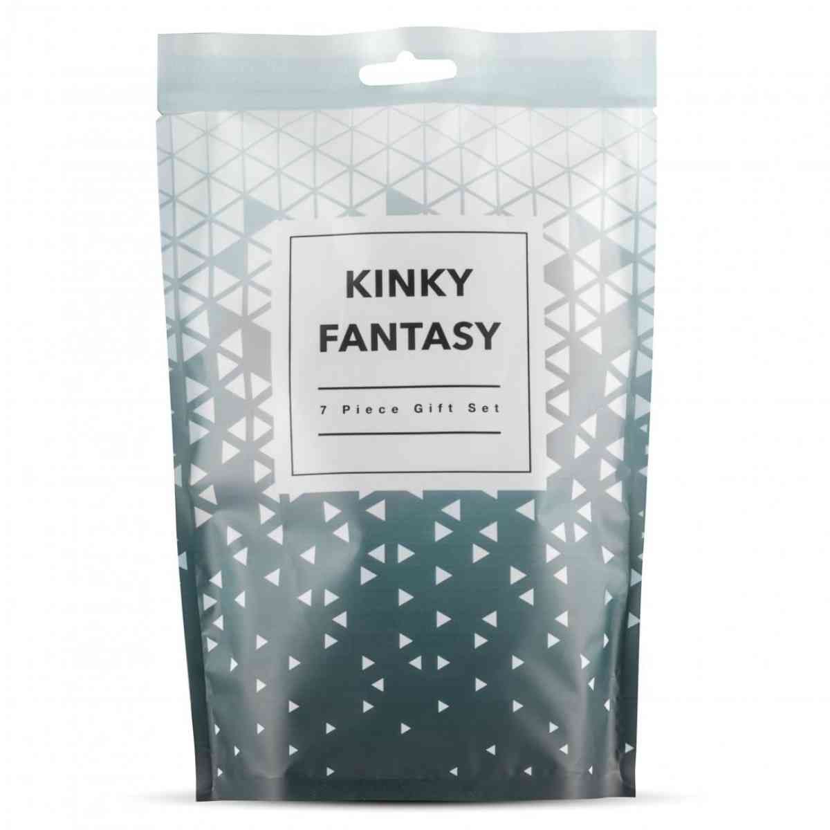 Geschenkbeutel mit der Aufschrift "Kinky Fantasy" und "7 Piece Gift Set". Hintergrundmuster mit Dreiecken.
