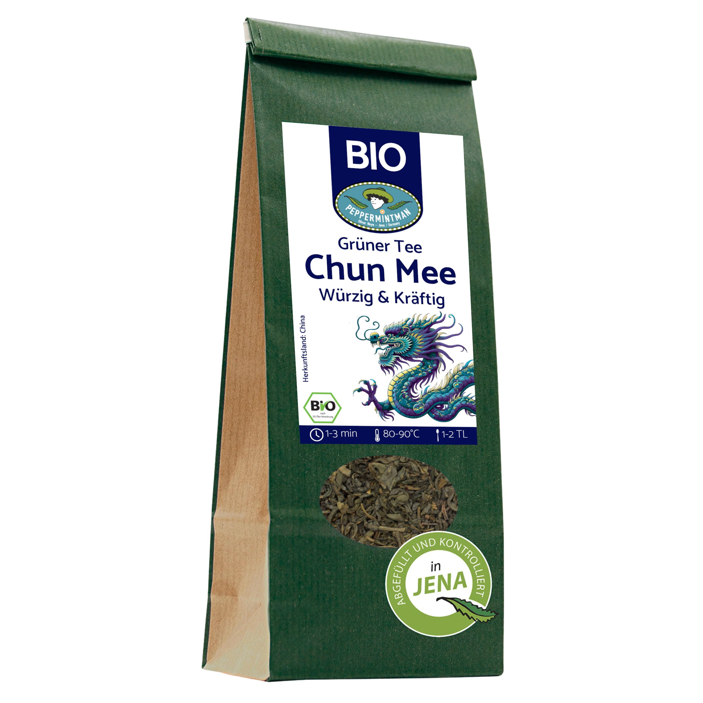 Grüner Tee "Chun Mee" in Papierverpackung mit Sichtfenster. Bio-Siegel, Drachenmotiv und Text. "Würzige & Kräftig".