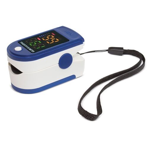 Blau-weißer Pulsoximeter mit Display und Trageschlaufe. Zeigt Messwerte an. Kompaktes Design.