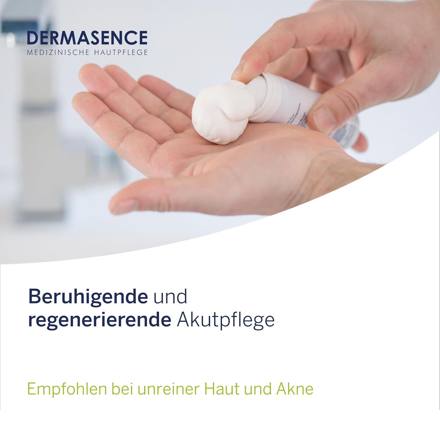 Hände halten weißen Schaum. Text: Beruhigende und regenerierende Akutpflege. Empfohlen bei unreiner Haut und Akne.