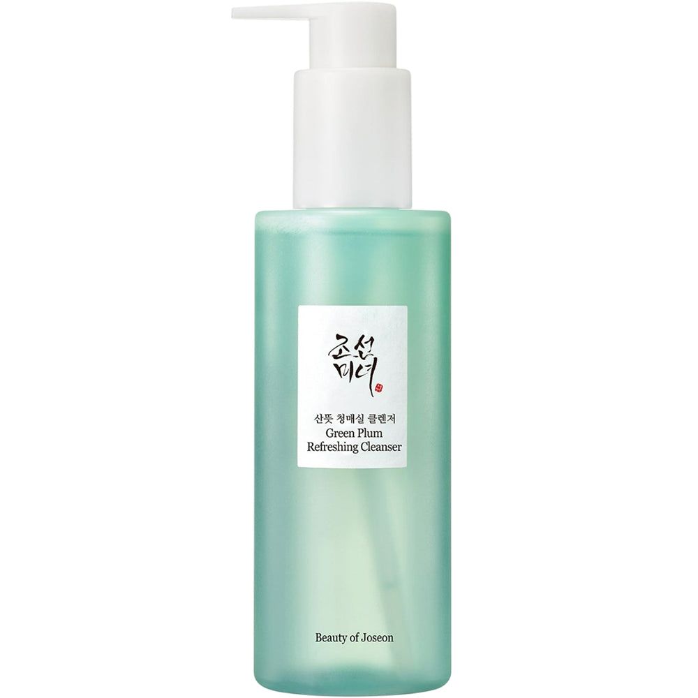 Grüner, rechteckiger Spender mit weißem Pumpkopf. Etikett mit Schriftzeichen und englischem Text. Beauty of Joseon.