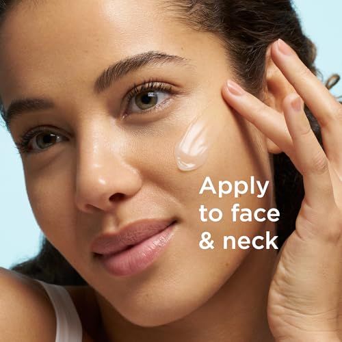Frau trägt Gel auf das Gesicht auf. Text: Apply to face & neck.