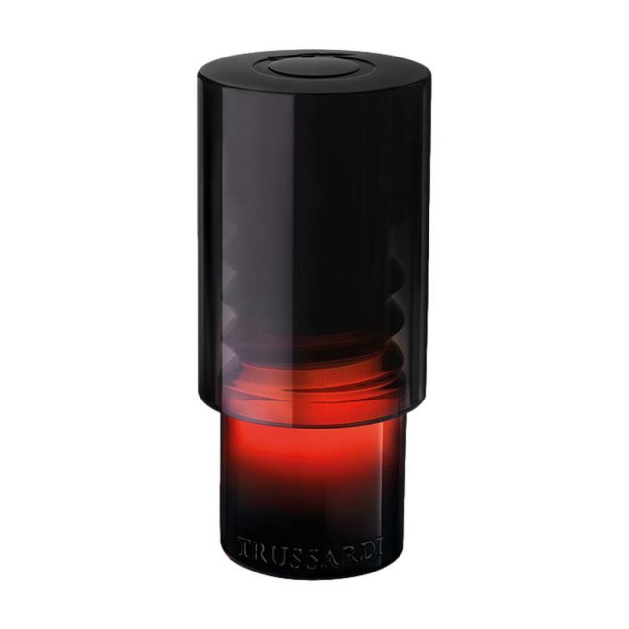 Schwarzer Flakon mit rotem Farbverlauf. Auf dem Flakon steht TRUSSARDI.