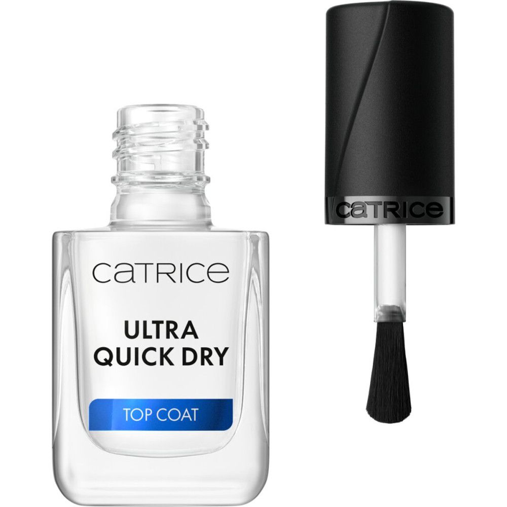 Klare Nagellackflasche mit schwarzem Deckel und Pinsel. Aufschrift: CATRICE, ULTRA QUICK DRY, TOP COAT.