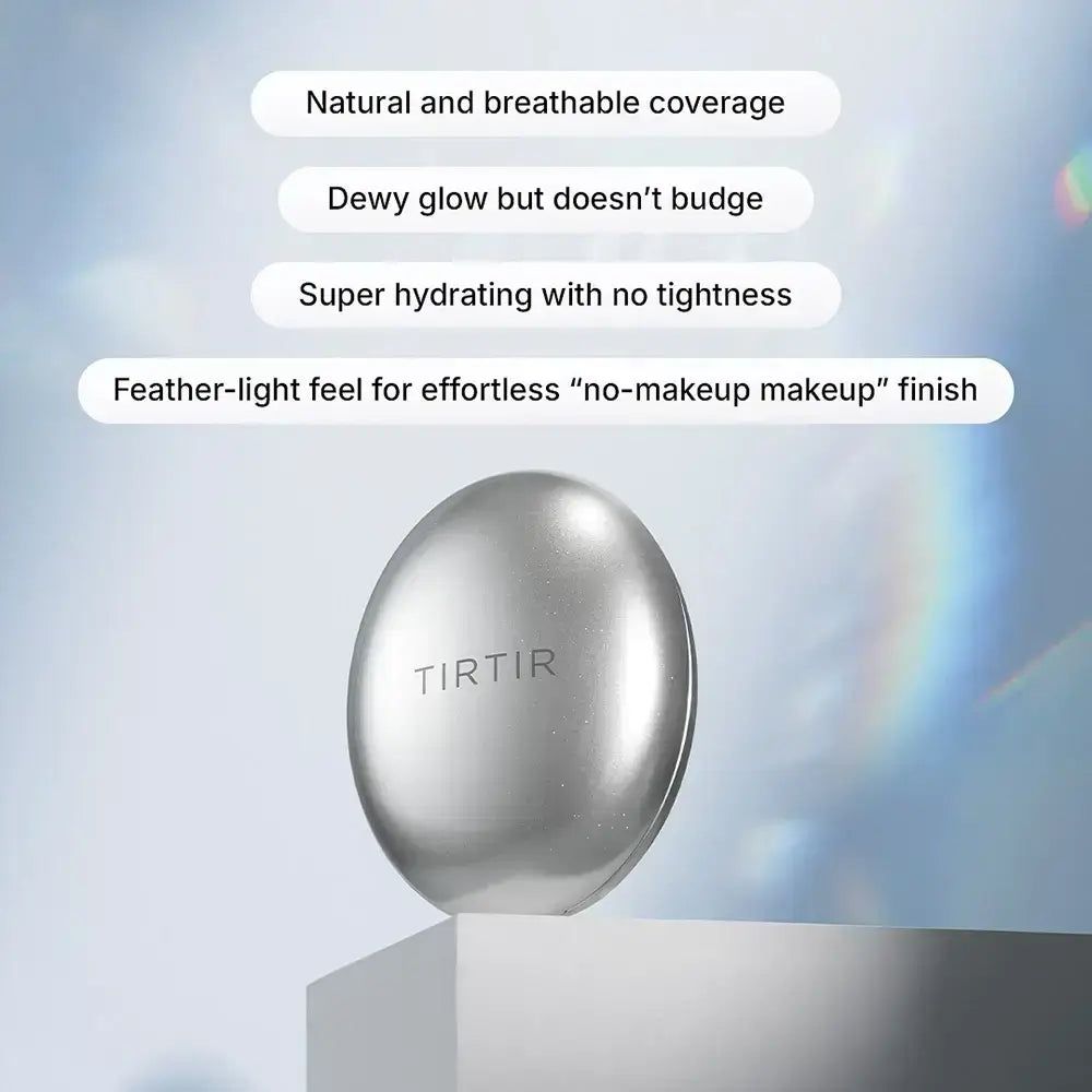 Geschlossene TIRTIR Mask Fit Aura Cushion Kompaktbox auf einem Podest.