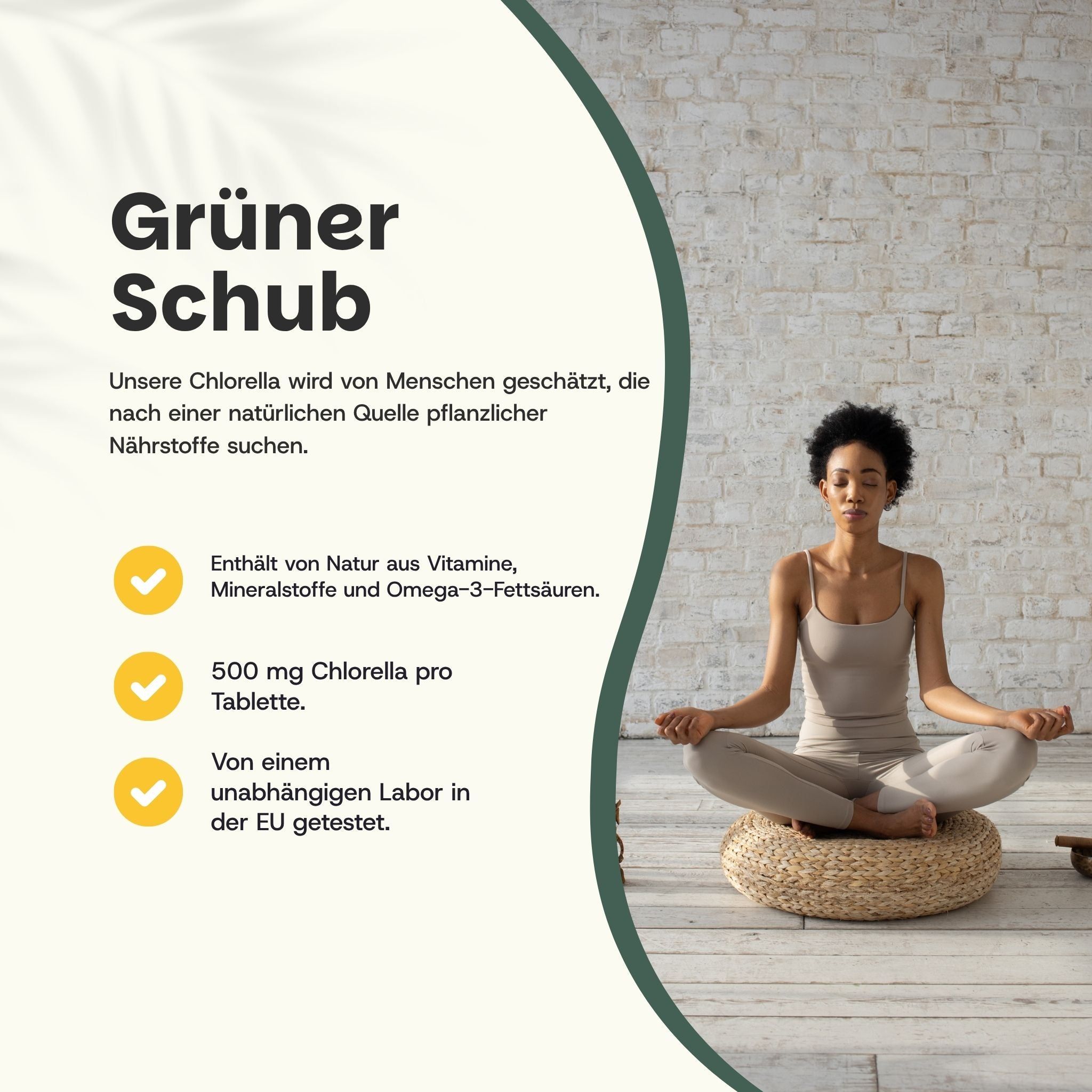 Frau in Meditationshaltung neben Text über Chlorella-Nahrungsergänzungsmittel.