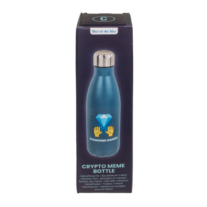 Trinkflasche in Verpackung. Blaue Flasche mit Diamant- und Hand-Motiv. Aufschrift "CRYPTO MEME BOTTLE".