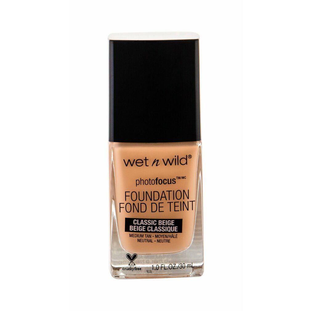 Wet n Wild Photofocus Foundation Classic Beige. Flasche mit schwarzem Deckel. Beige Foundation.