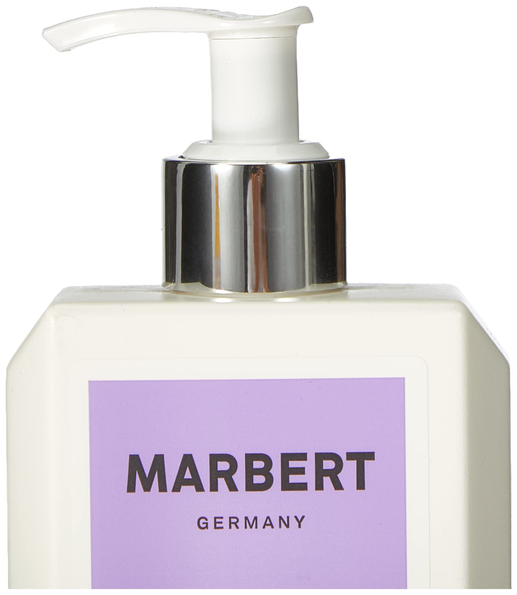 Nahaufnahme des Flaschenhalses. MARBERT-Logo auf lila Hintergrund. Silberne Pumpe.