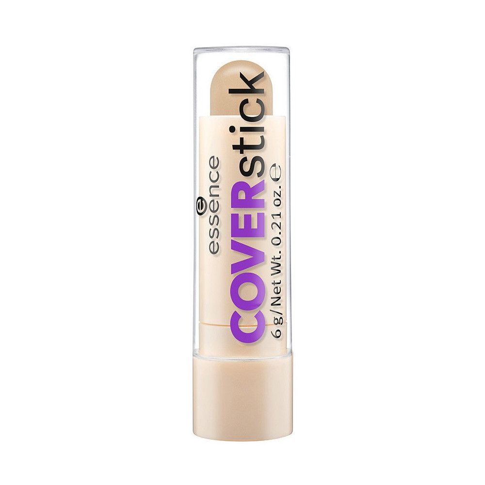 Beigefarbener Concealer-Stick mit transparenter Kappe. Aufschrift: Coverstick, essence, 6 g/Net Wt. 0.21 oz. C.