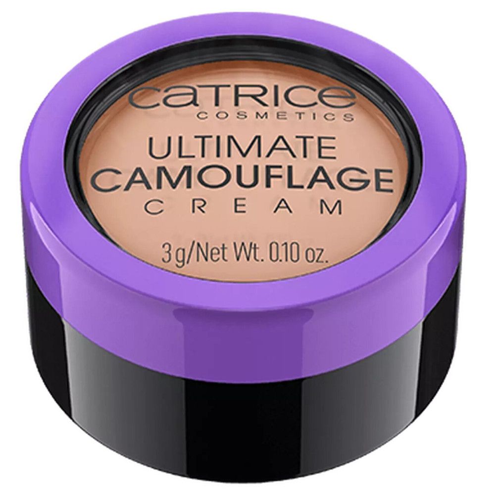 Korrekturcreme in einem schwarzen Tiegel mit lila Deckel. Auf dem Deckel steht "Catrice Ultimate Camouflage Cream".