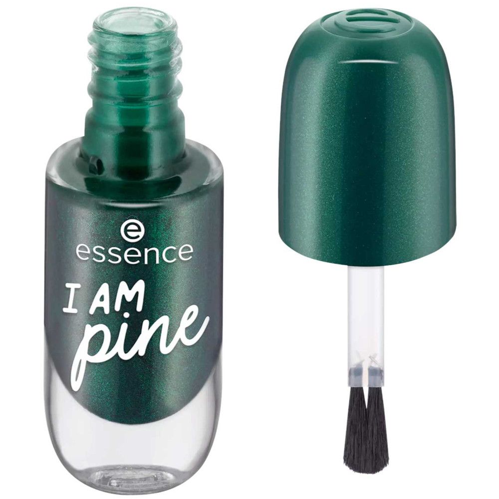 Nagellackflasche, geöffnet, mit Pinsel. Flasche mit grünem Lack, Schriftzug 'I AM pine'. Deckel daneben.