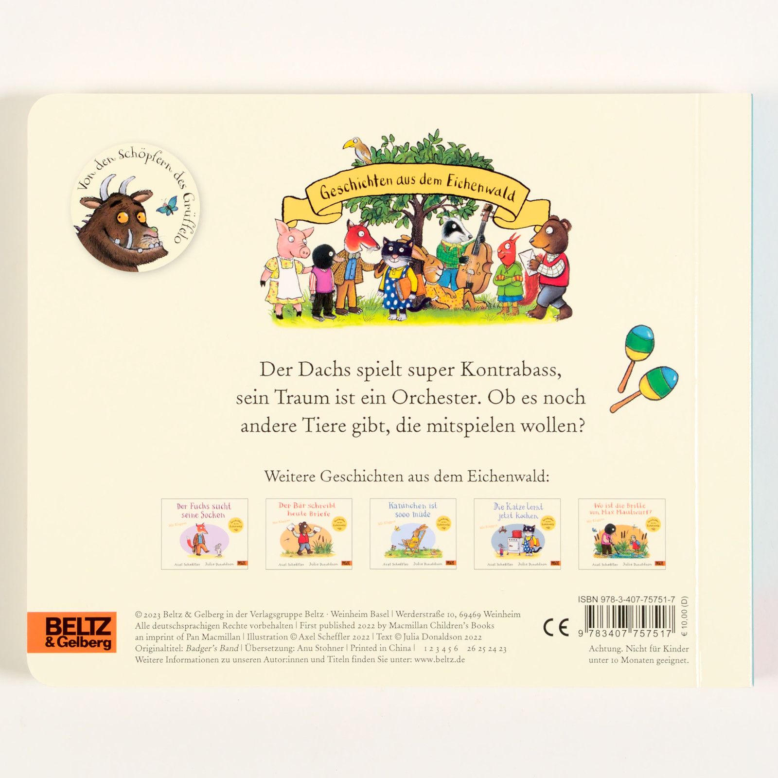 Der Dachs spielt super Kontrabass