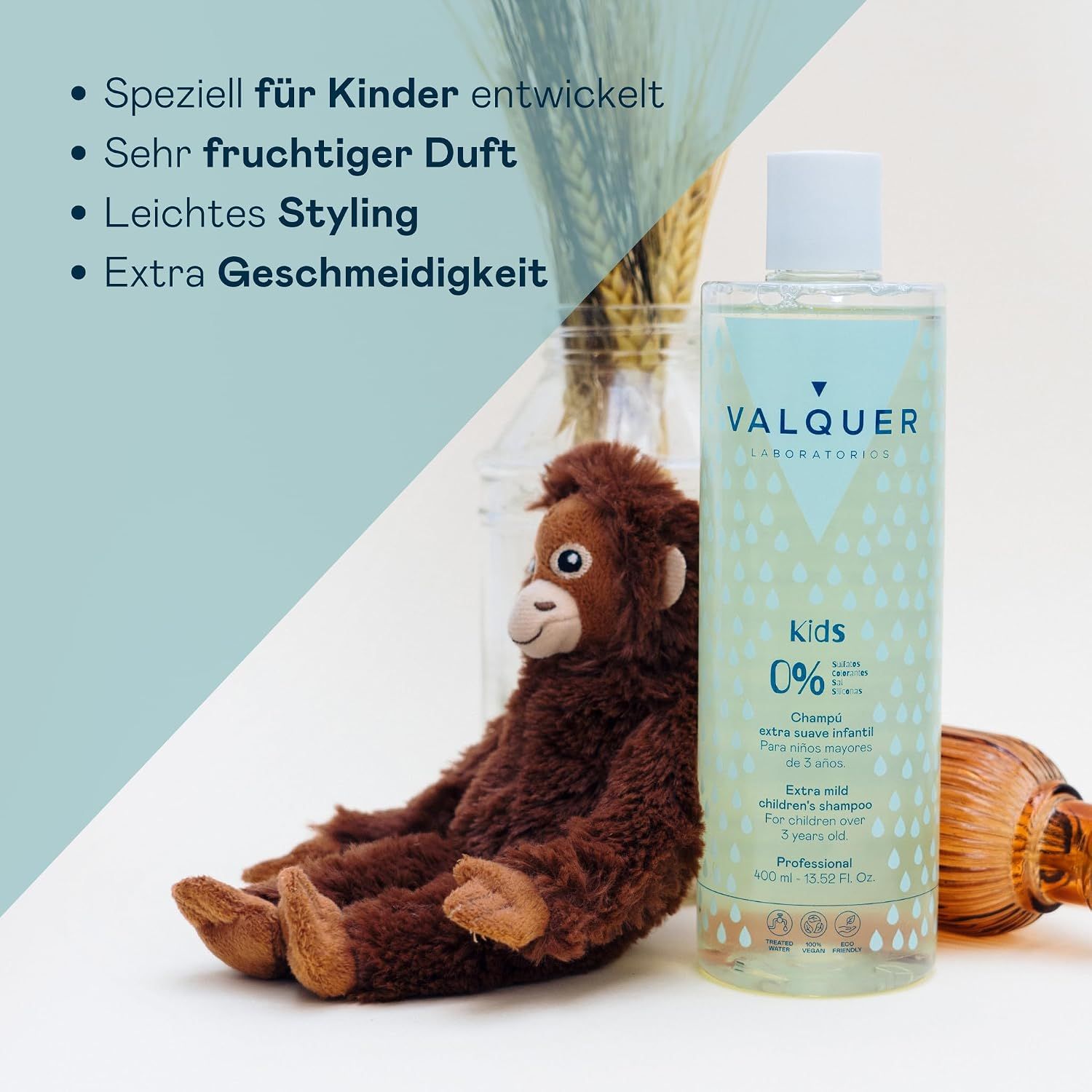 VALQUER Kids Shampoo 400ml Flasche mit einem Waschbär-Schwamm.