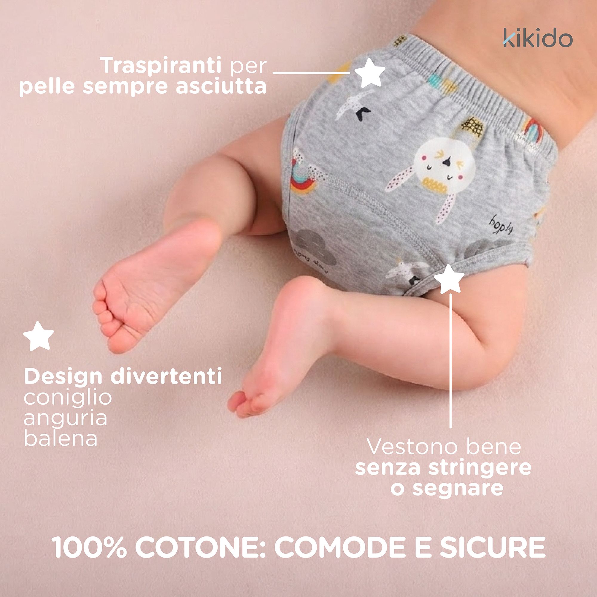 Baby trägt graue Trainingshose mit Tiermuster. Text: Traspiranti per pelle sempre asciutta, Design divertenti, Vestono bene.