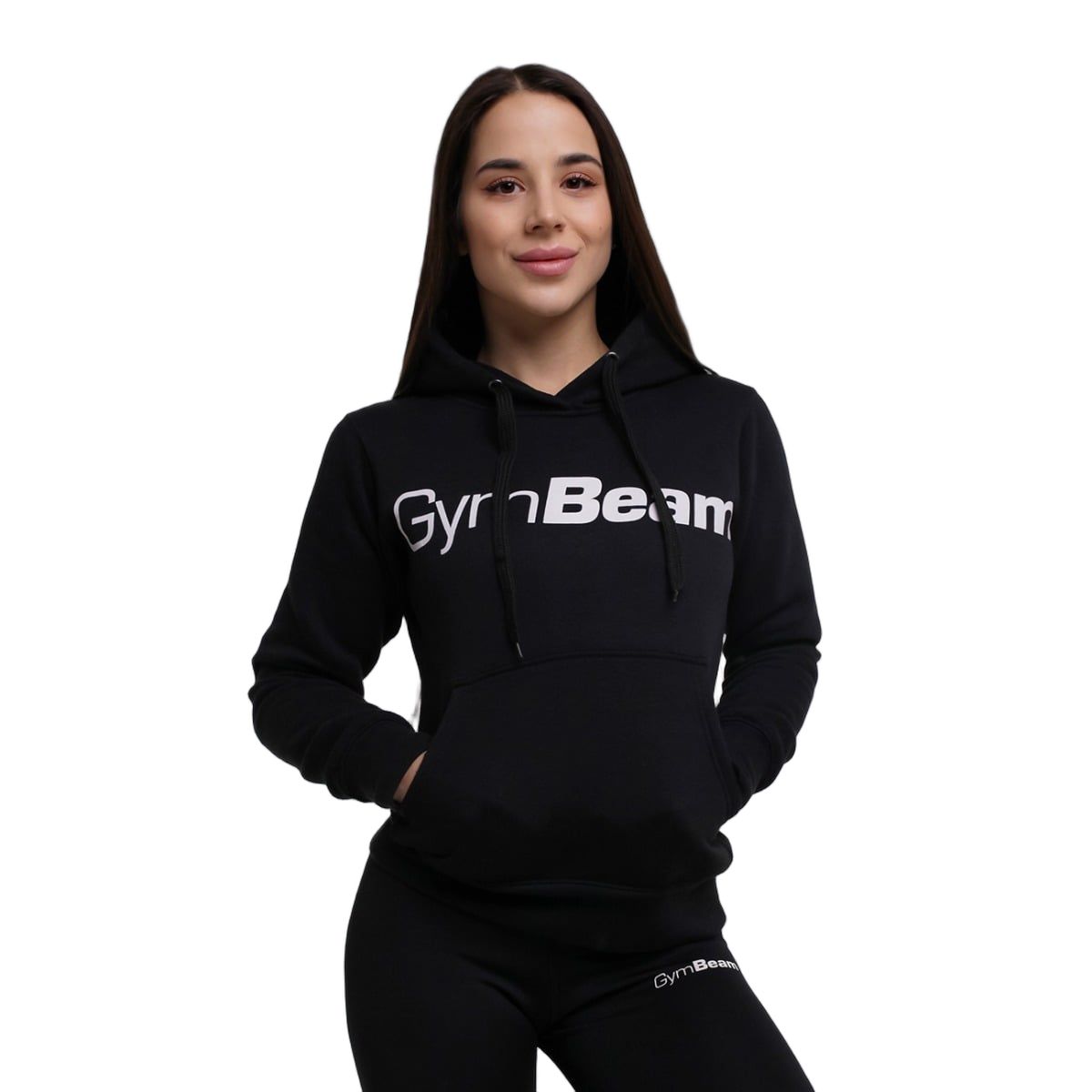Schwarzer GymBeam Kapuzenpullover für Damen mit langen Ärmeln, Kängurutasche und weißem Logo auf der Vorderseite.