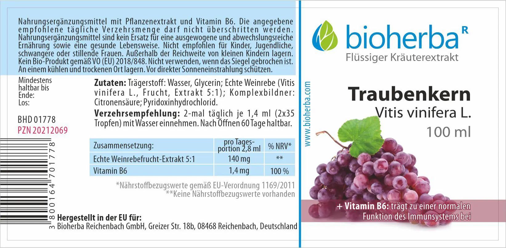 Etikett mit Produktinformationen. "Bioherba"-Logo, "Traubenkern Vitis vinifera L.", 100 ml. Abbildung von Trauben. Text in deutscher Sprache.
