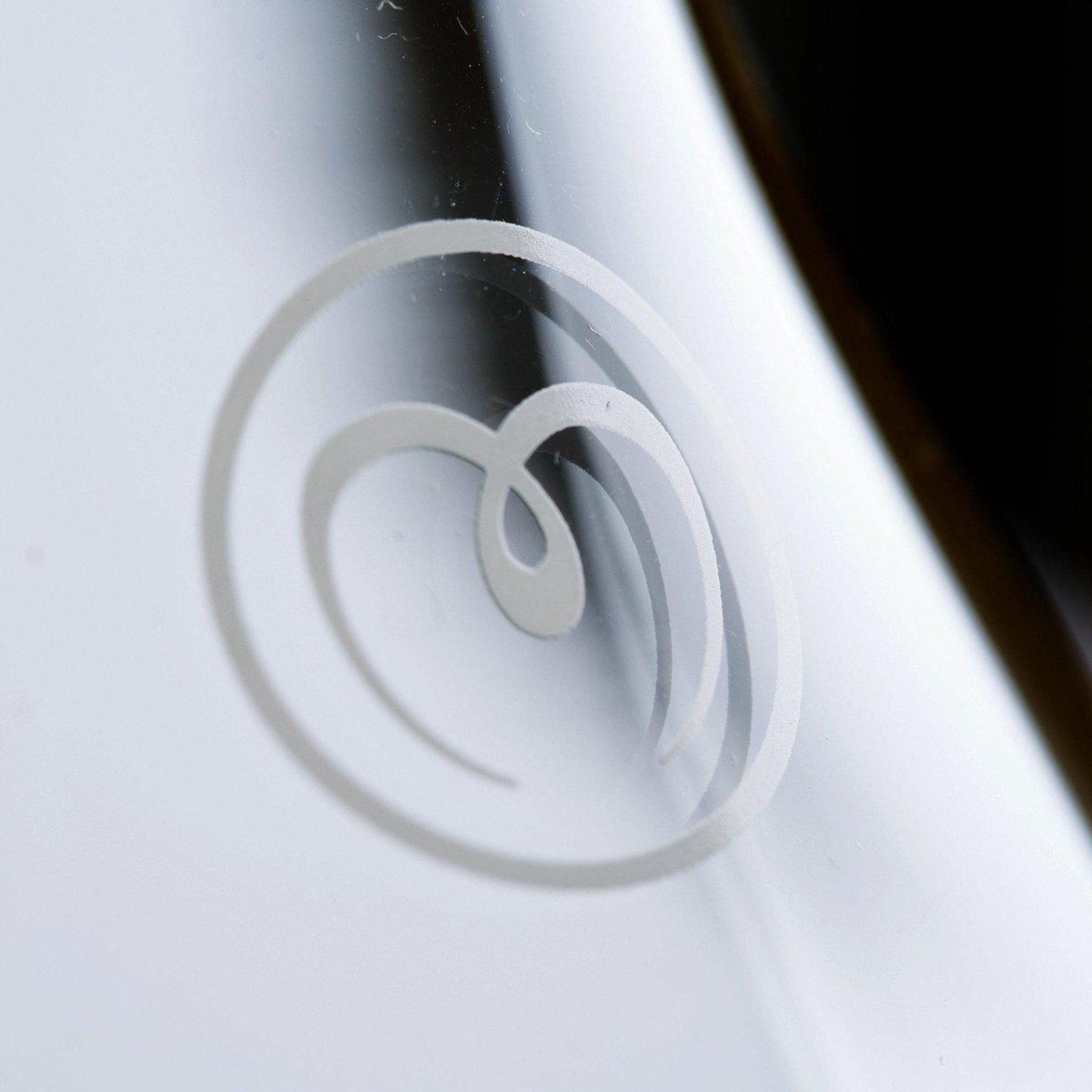 MAYU Water Swirl - Wasserkaraffe mit Wirbelbewegung
