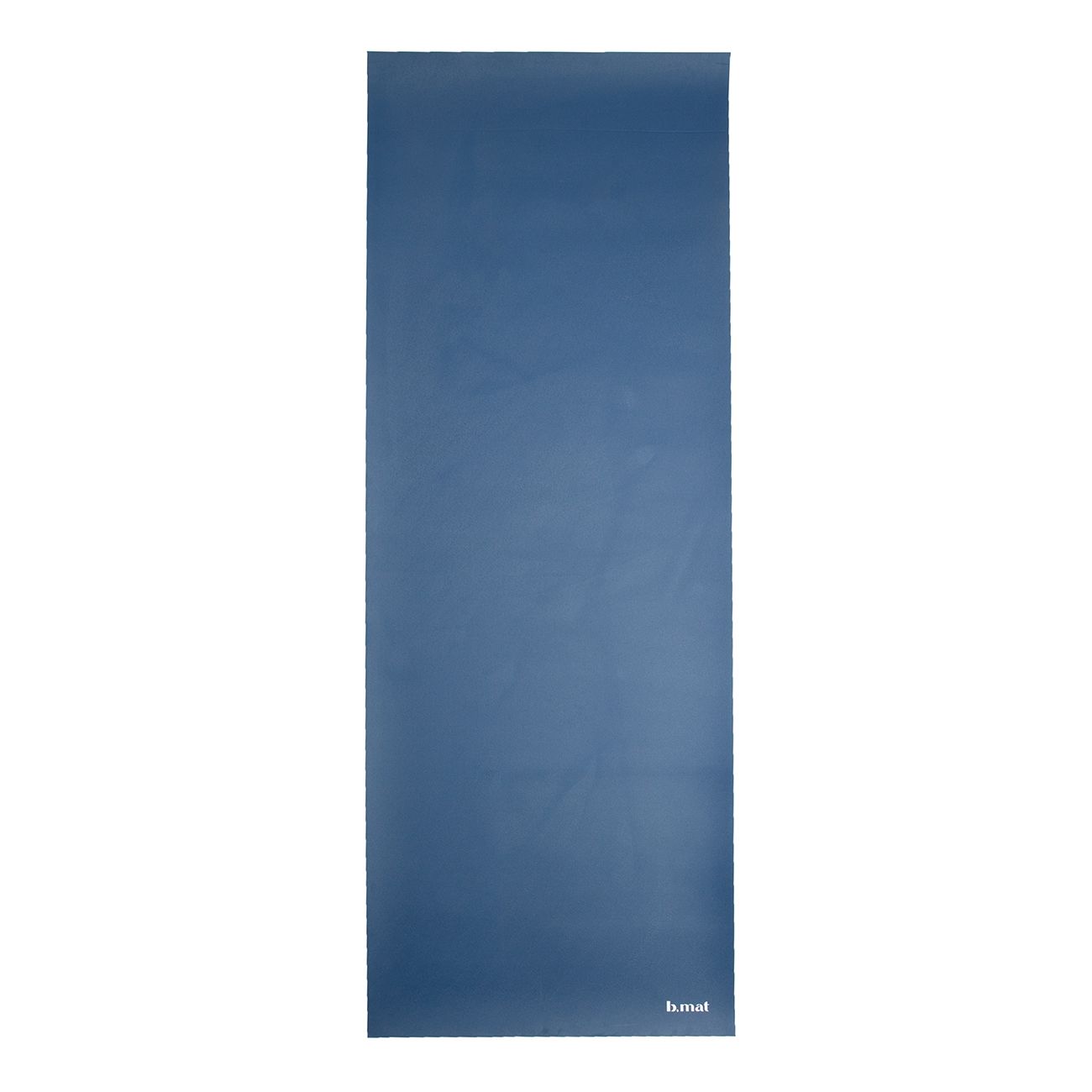 Blau Yogamatte, flach ausgebreitet. Weißes Logo "b.mat" unten. Matte liegt auf weißem Hintergrund.