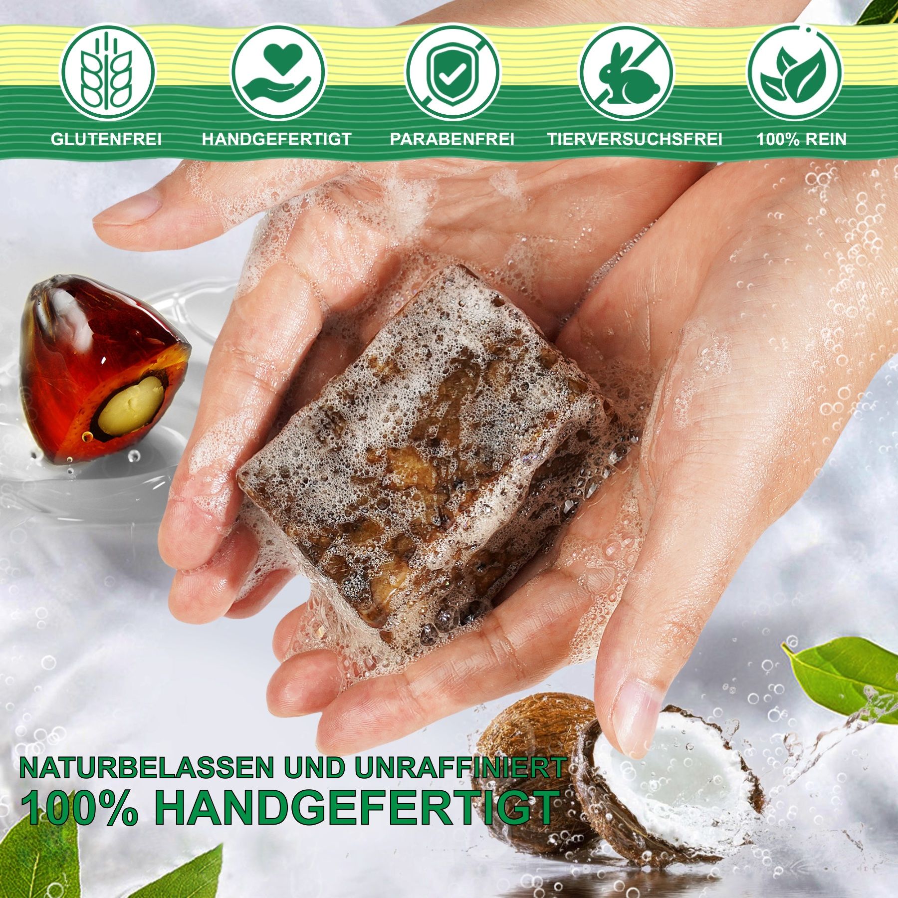 Hände halten ein Stück schwarze Seife. Daneben Palmfrüchte, Kokosnuss. Text: Naturrein und unraffiniert. 100% handgefertigt.
