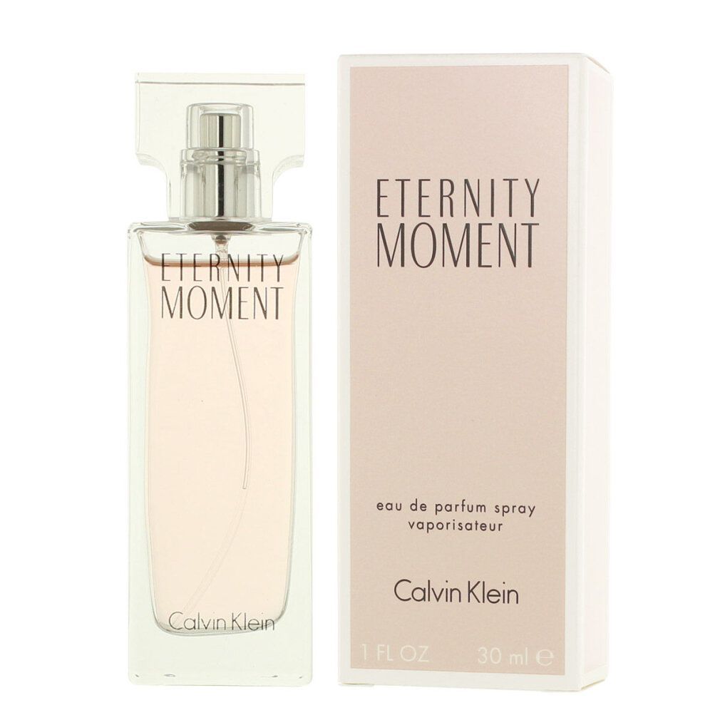 Flakon und Verpackung. Aufschrift "Eternity Moment" und "Calvin Klein". Rosa Verpackung und rosa Flüssigkeit.