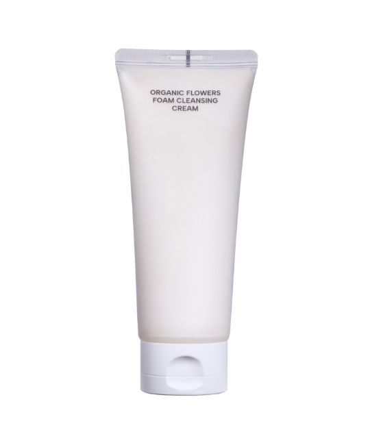 Weißer Tubenbehälter mit Schriftzug "ORGANIC FLOWERS FOAM CLEANSING CREAM".