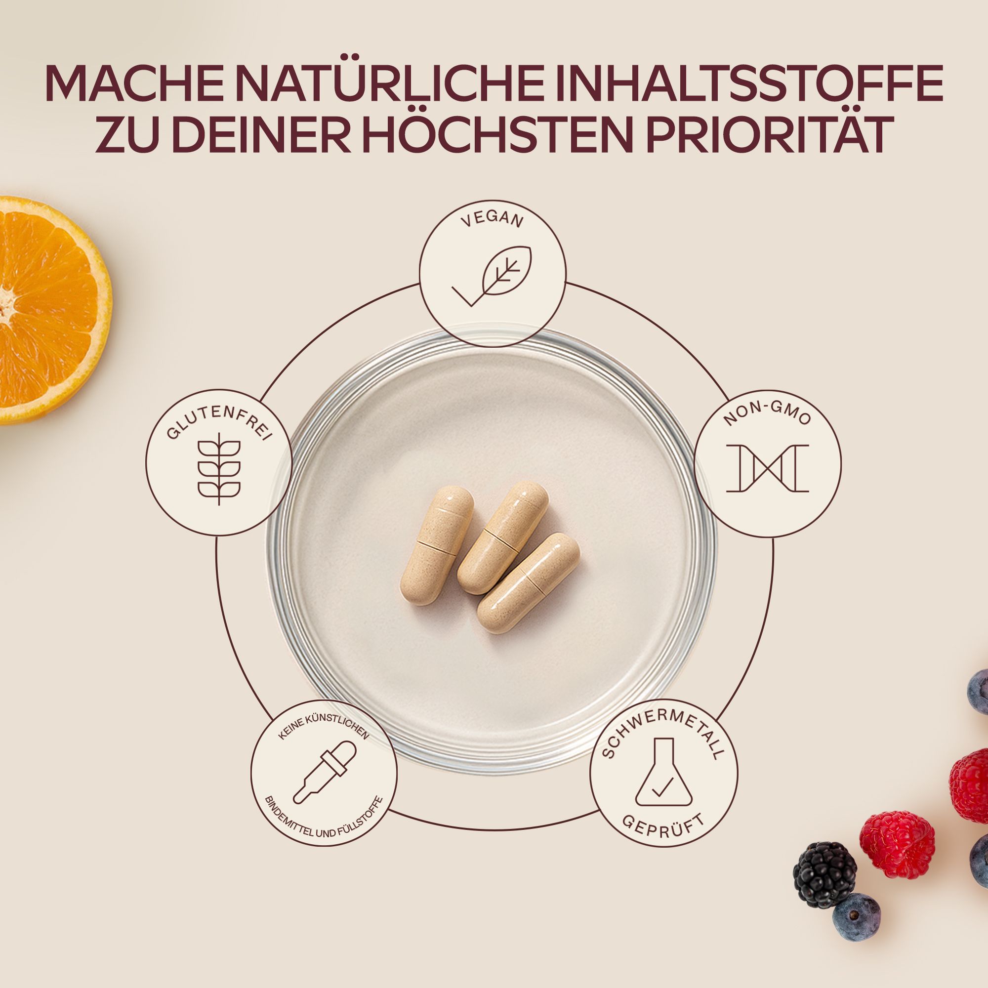 Drei Kapseln auf einem Teller. Glutenfrei, ohne Konservierungsstoffe, vegan, ohne Gentechnik, geprüft.
