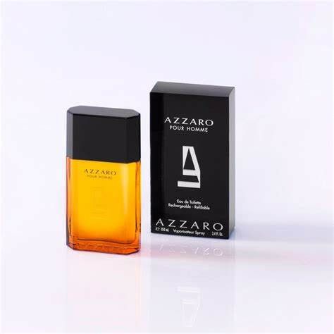 Azzaro Pour Homme Flakon und Verpackung. Schwarze Verpackung mit weißem Logo. Flakon mit schwarzem Deckel. 50ml.