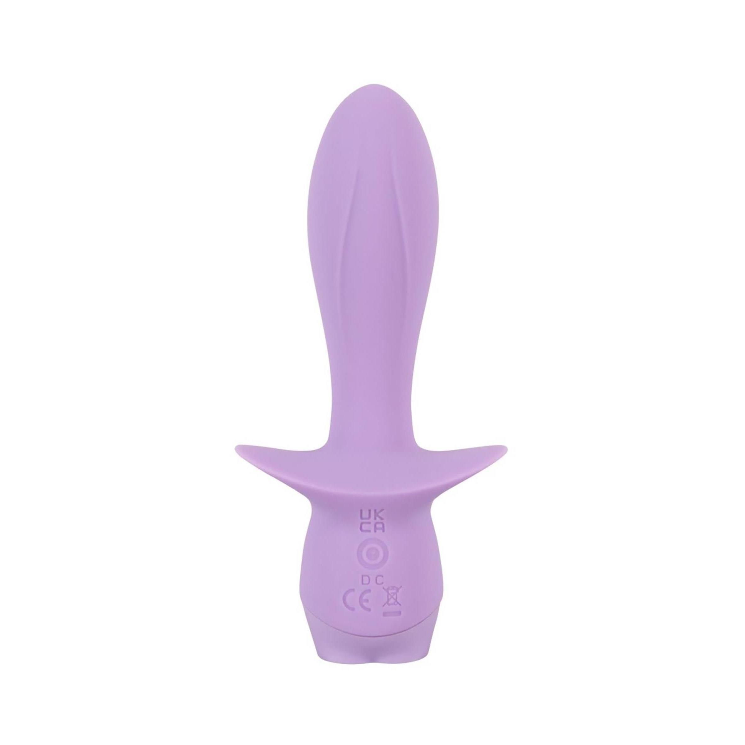 Lila Vibrator mit tropfenförmigem Kopf, Flügeln und abgerundeter Basis. Auf weißem Hintergrund.
