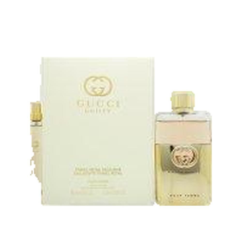Gucci Guilty Pour Femme Eau de Parfum. Goldfarbener Flakon mit goldfarbenem Verschluss. Rechteckige Verpackung mit Logo.