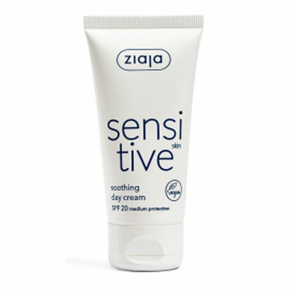 Weiße Tube mit blauem Schriftzug "sensitive" und "Ziaja" Logo. Enthält "soothing day cream" und "SPF 20". Vegan-Siegel.
