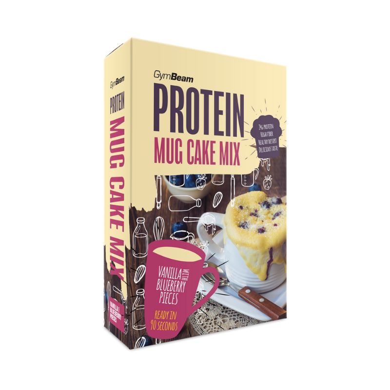 GymBeam Protein Mug Cake Mix Vanille mit Heidelbeerstückchen. Enthält eine Tasse Kuchen mit Blaubeeren.