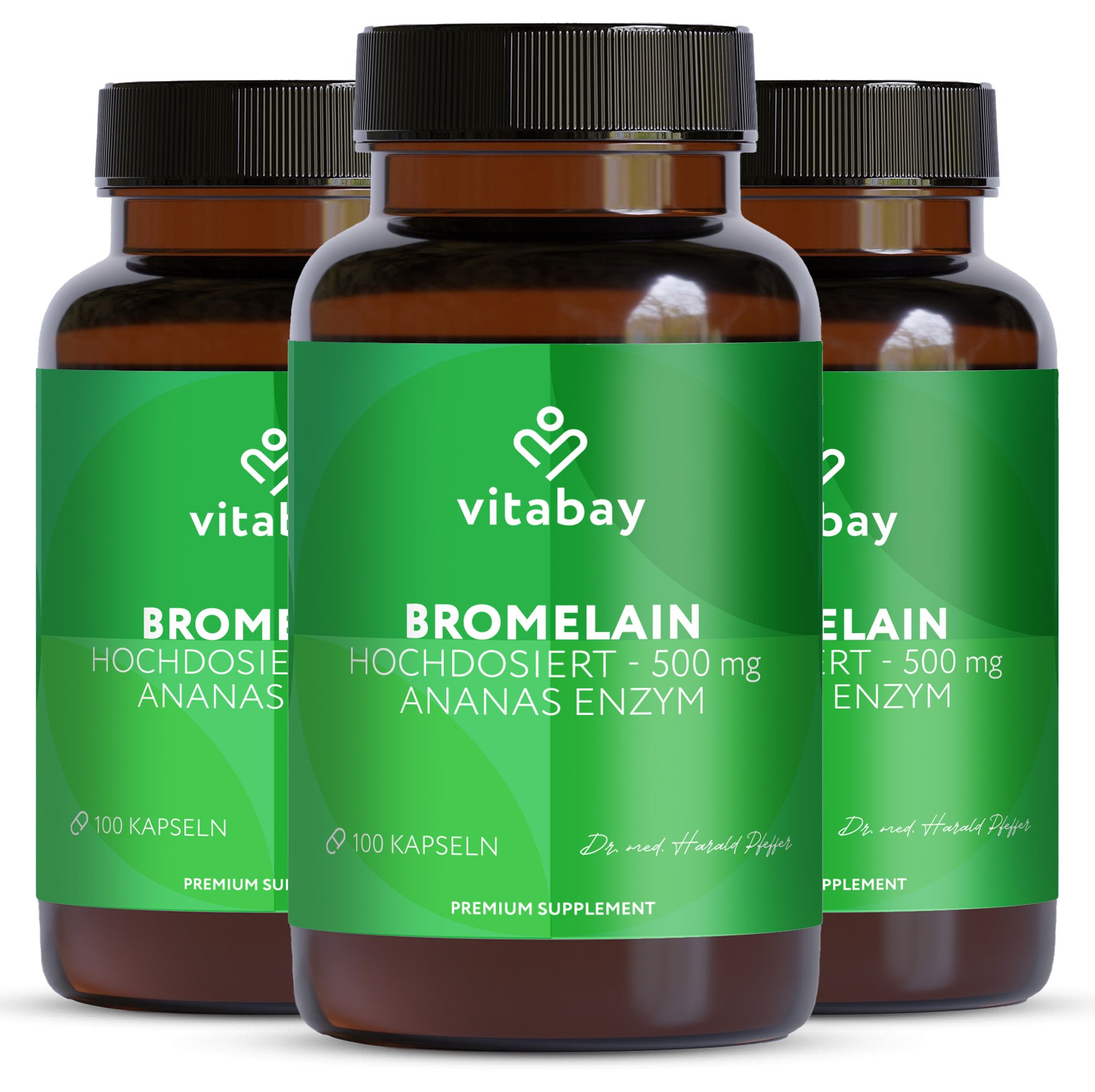 Drei Flaschen Vitabay Bromelain 500mg, 100 Kapseln. Grünes Etikett mit Produktinformationen.
