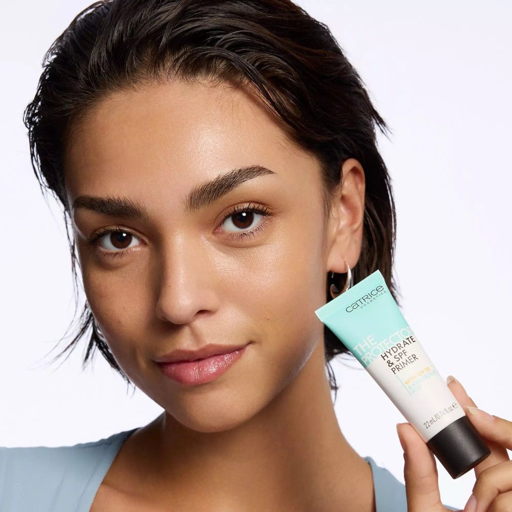 Catrice - Feuchtigkeitsspendende Basis The Protector Hydrate & SPF
