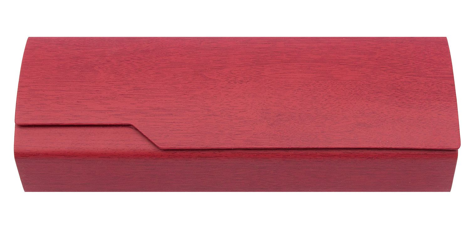 Rotes Hartschalenetui. Rechteckig, mit abgerundeten Kanten. Deckel mit Aussparung. Holzoptik.