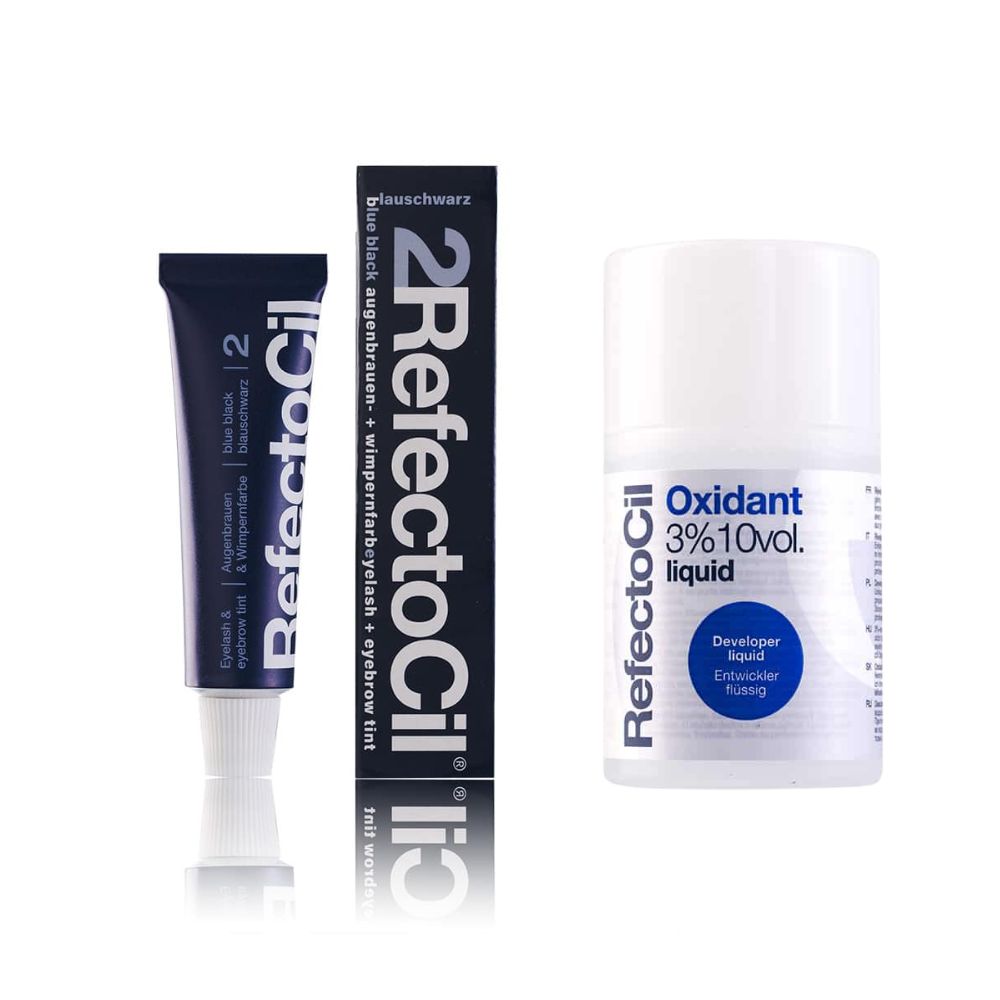 Set aus blauschwarzer Wimpernfarbe und Oxidant-Flüssigkeit. Enthält eine Tube und eine Flasche mit Produktbezeichnungen. Marke: RefectoCil.