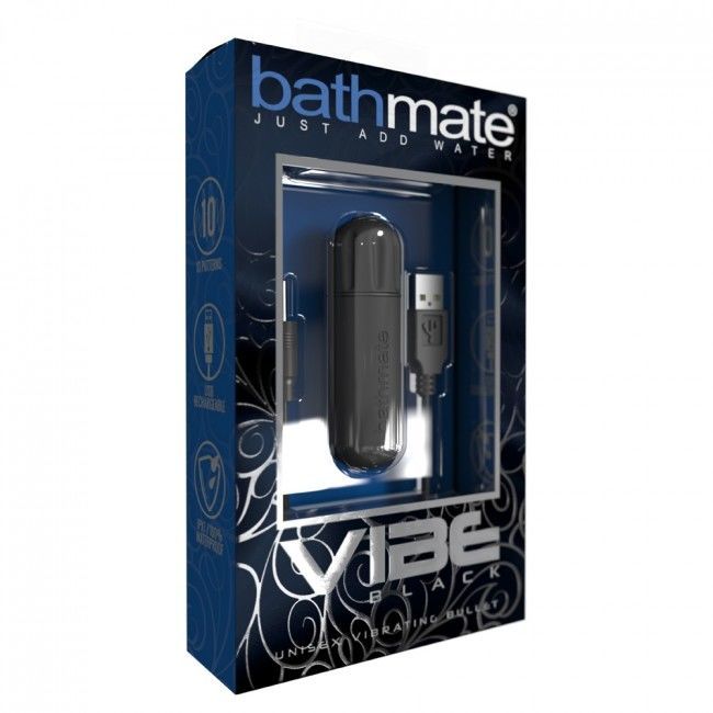 Bathmate Vibe Black Verpackung mit Vibrationskugel, Ladekabel und Aufsatz. 'JUST ADD WATER' und 'VIBE BLACK' sichtbar.