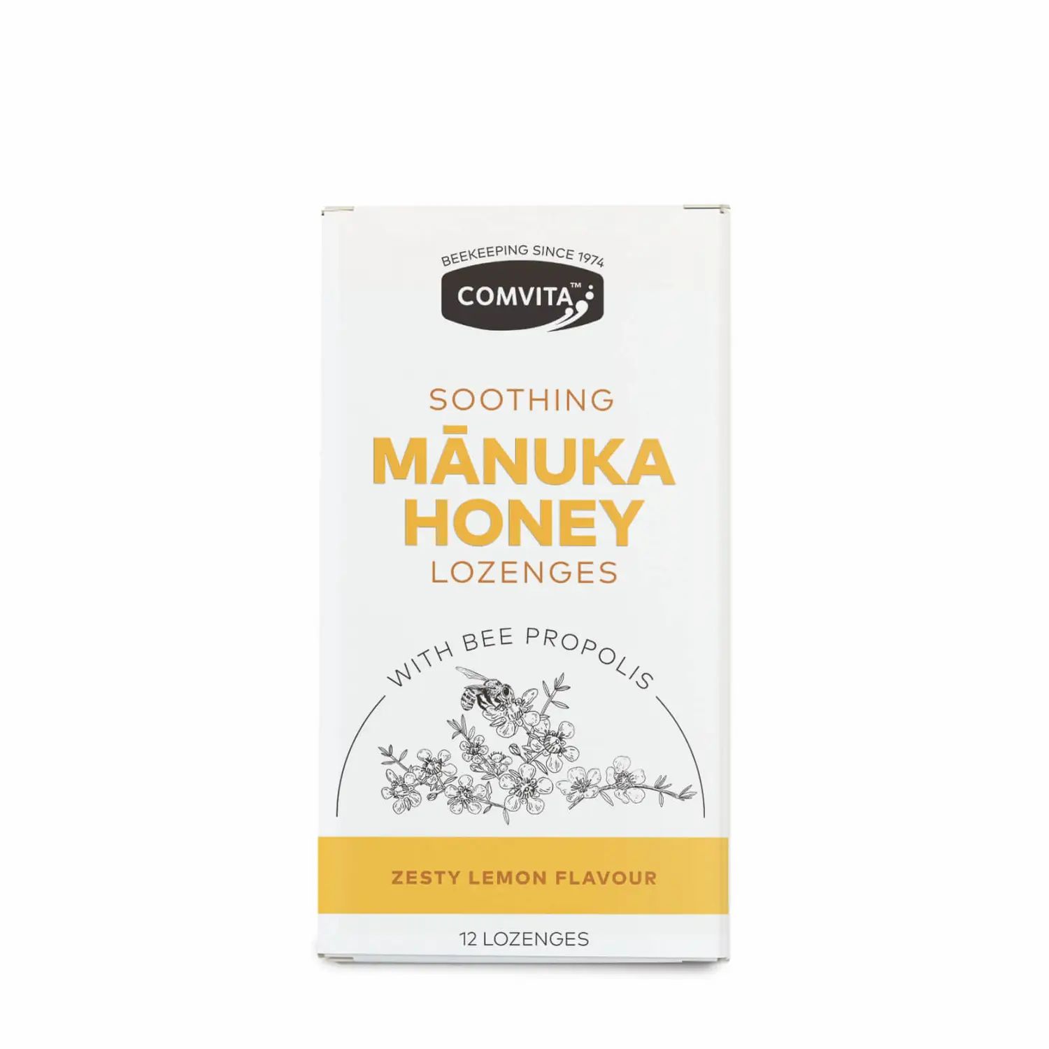 Verpackung von Comvita Manuka Honig Lutschtabletten. Weiß mit gelben Akzenten. Schriftzug: Mānuka Honig Lutschtabletten mit Propolis.