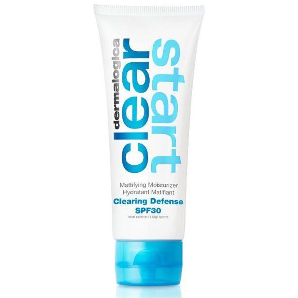 Weiße Tube mit blauem Deckel. Aufschrift: Dermalogica Clear Start, Clearing Defense SPF30. Mattierender Moisturizer.