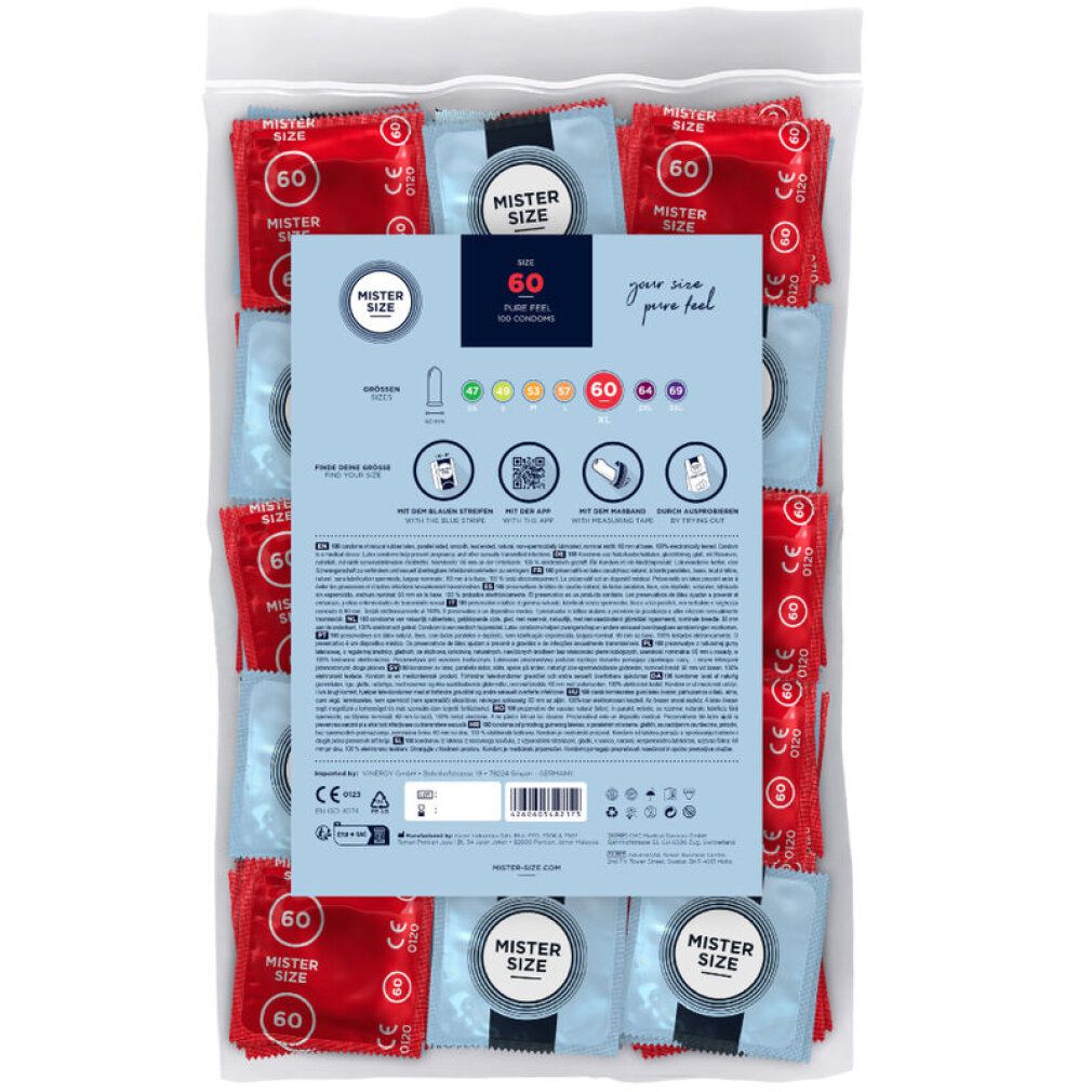 Verpackung mit Kondomen. Sichtbar: Mister Size, 60 Stück. Rote und blaue Einzelverpackungen in einer transparenten Tüte. Rückseite mit Produktinformationen.