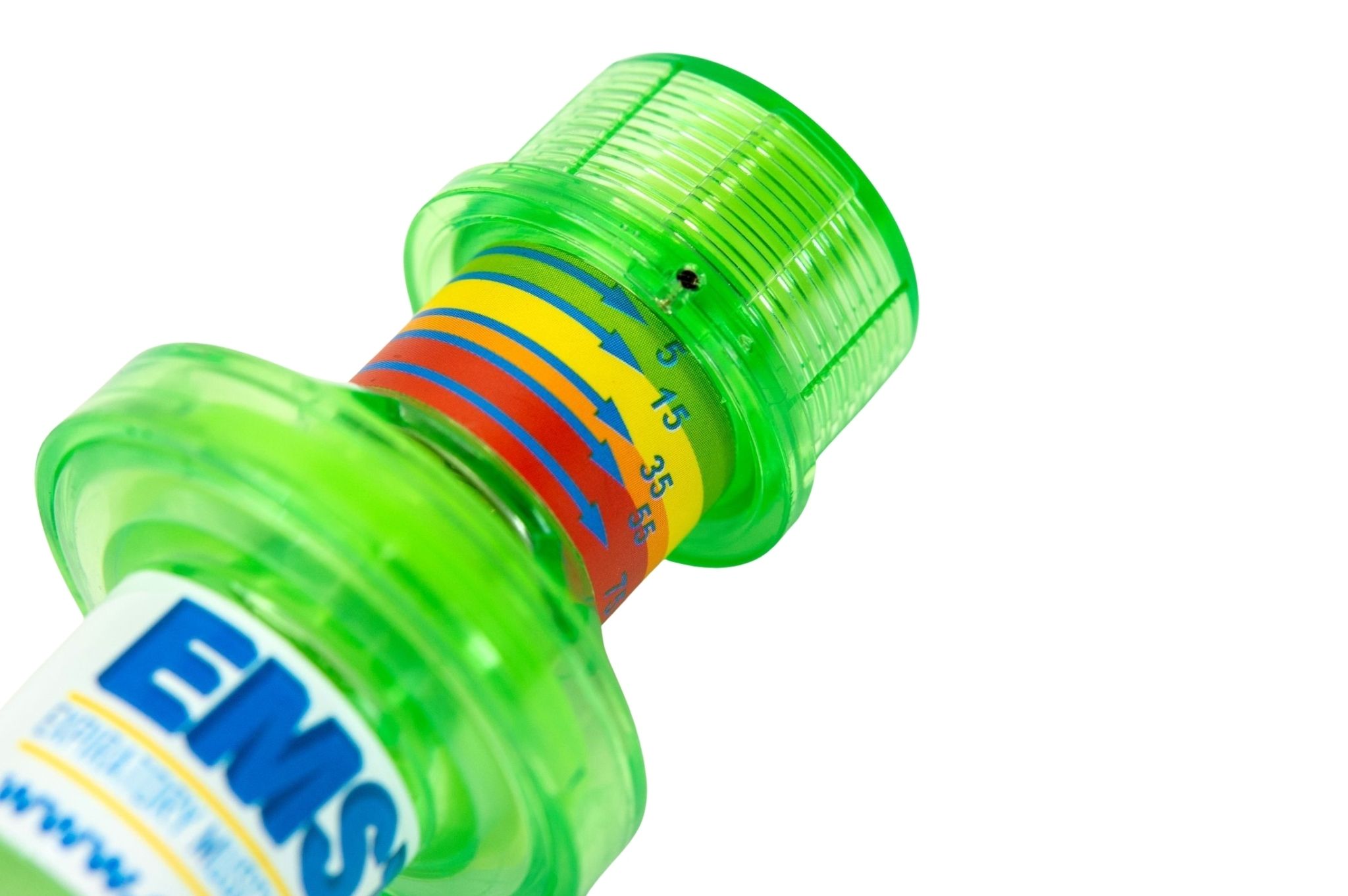 Grüner Atemtrainer mit Skala und farbigen Ringen zur Einstellung des Widerstands.