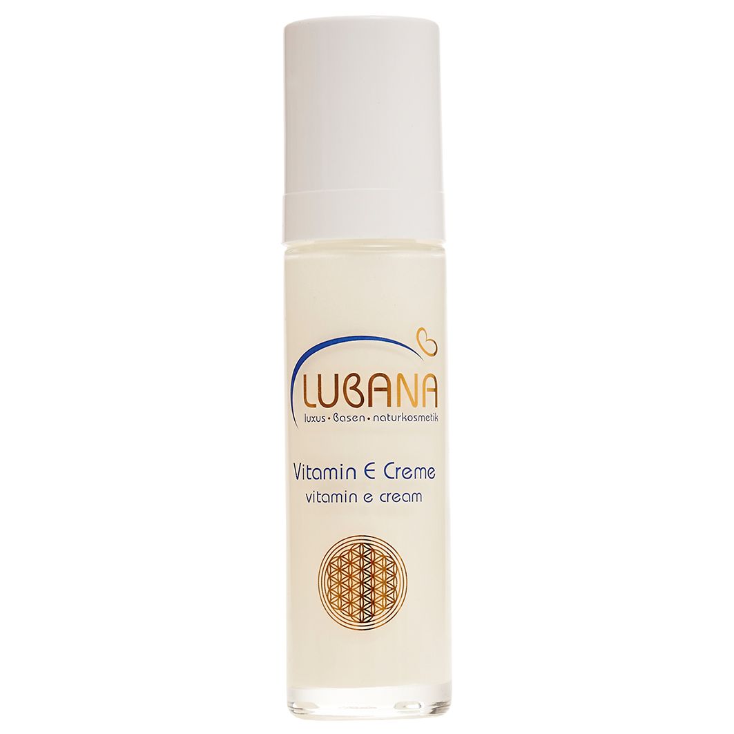 Creme-Flakon mit weißem Deckel. Aufschrift: Lubana, Vitamin E Creme. Unterhalb ein goldenes Muster.