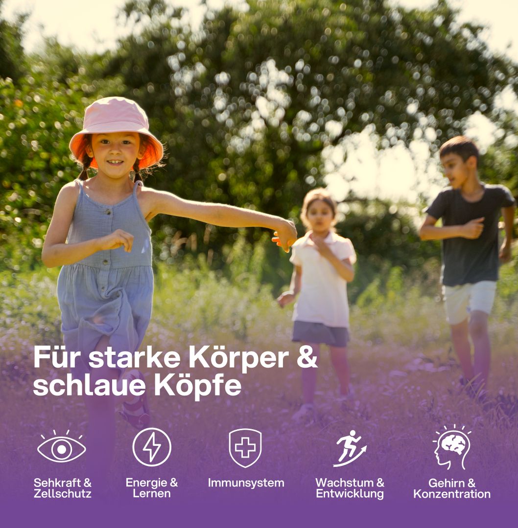 Drei Kinder spielen im Freien. Text: Für starke Körper & schlaue Köpfe. Seh- und Zellschutz, Energie, Immunsystem, Wachstum.