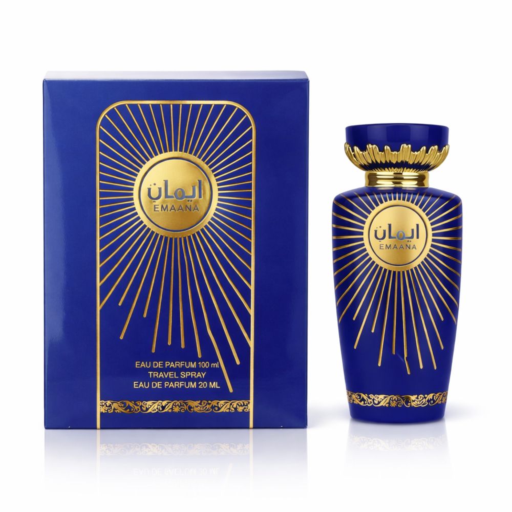 Blaue Parfumflasche und Verpackung. Goldfarbenes Logo und Schriftzug. Aufschrift: Emaana, Eau de Parfum, Travel Spray.