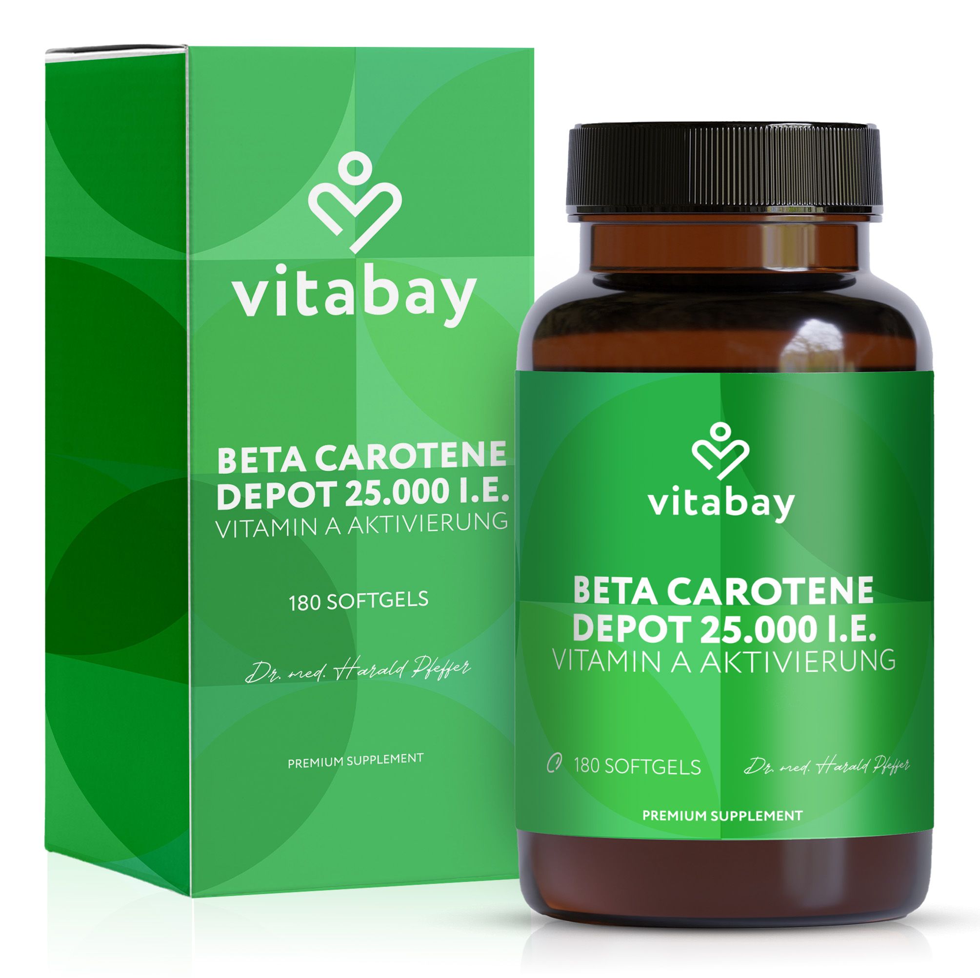 Grüne Schachtel und braune Flasche mit Etikett. Aufschrift: Vitabay Beta Carotin Depot 25.000 I.E. 180 Softgels. Premium Supplement.