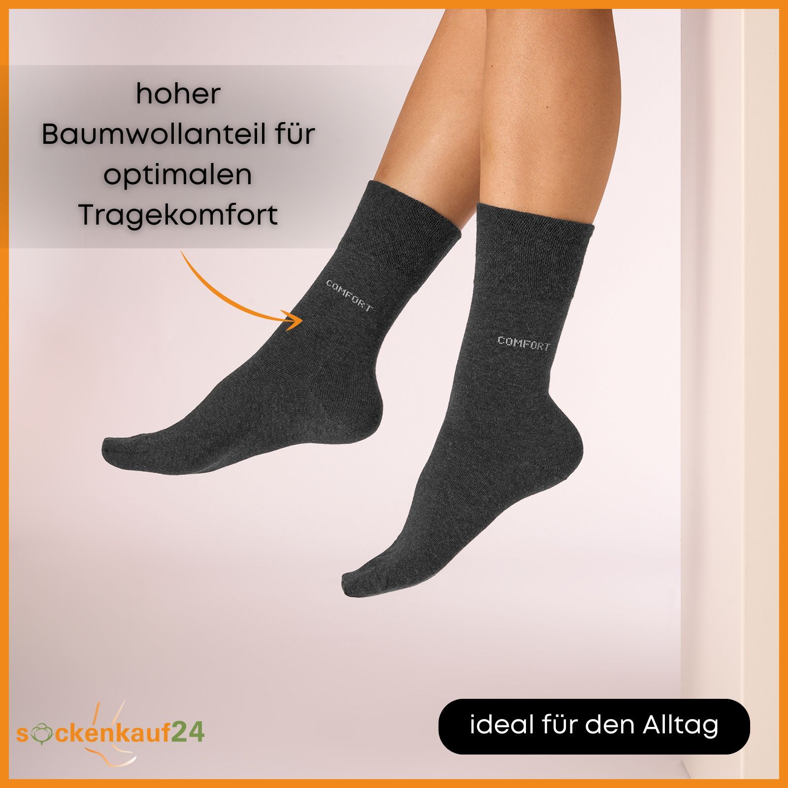 Graue Socken am Bein. Aufschrift "COMFORT". Text: hoher Baumwollanteil für optimalen Tragekomfort. Ideal für den Alltag.