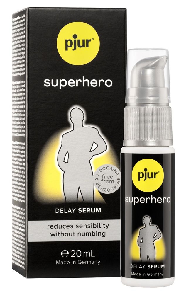 Pjur Superhero Delay Serum. Flasche und Verpackung. Schwarze Verpackung mit Produktname und Logo. Flasche mit Dosierpumpe.