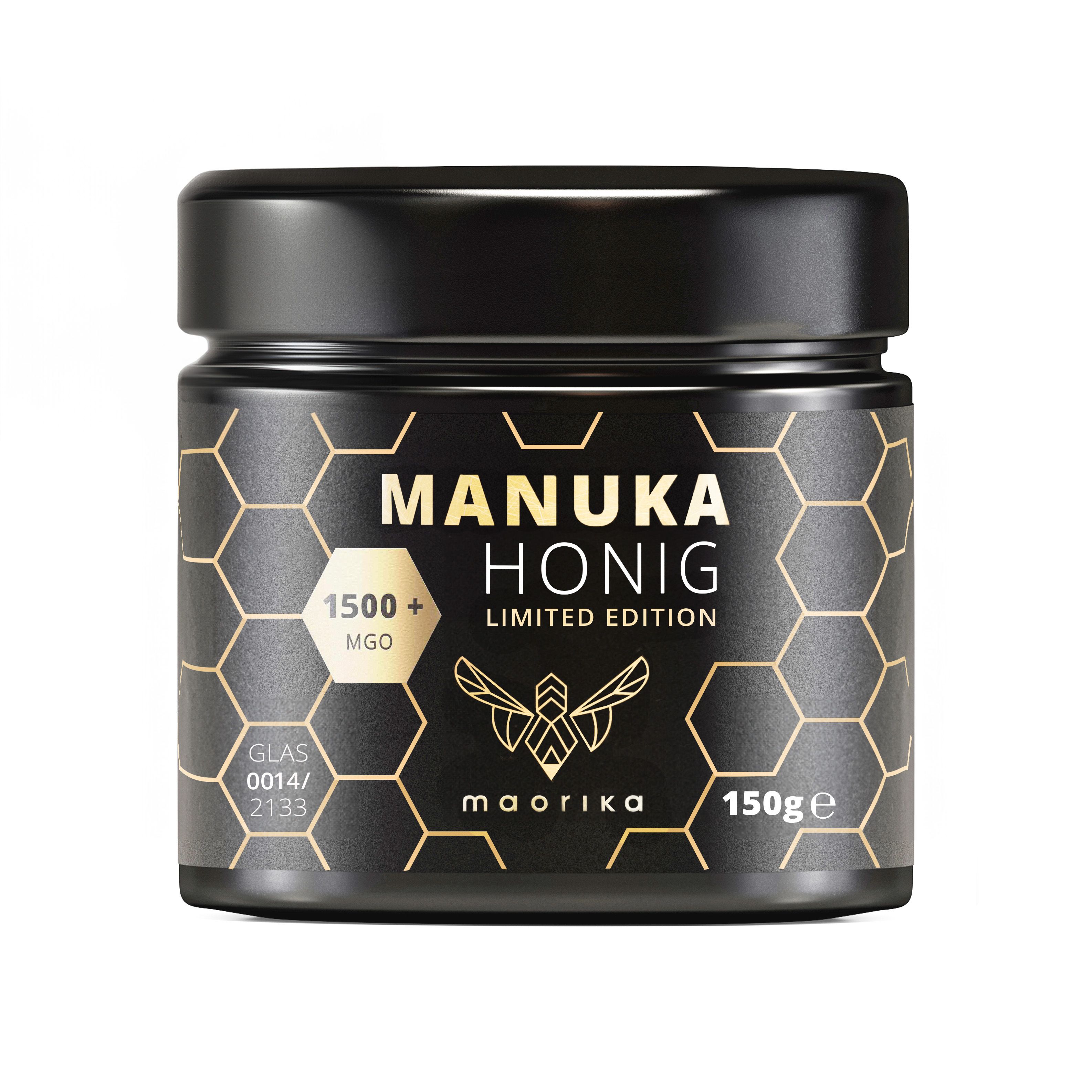 Schwarzes Glas mit goldfarbenem Etikett. Aufschrift: MANUKA HONIG 1500+ MGO, LIMITED EDITION, maorika, 150g e.
