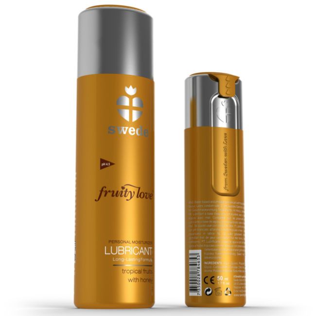 Zwei Flaschen. Eine zylindrisch, eine kleiner. Aufschrift: Swede, fruity love, Lube. Tropische Früchte mit Honig. pH 4.5.