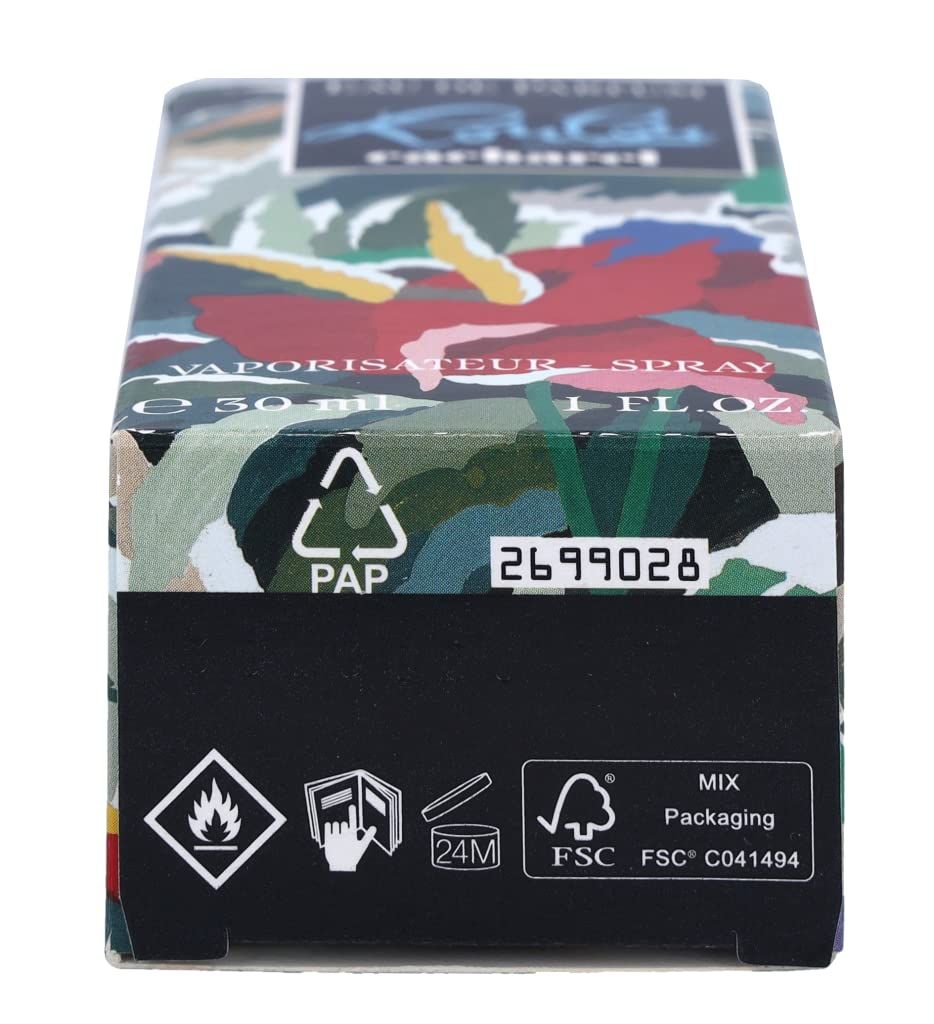 Verpackung mit floralem Muster, Recycling-Symbolen und Text. Aufschrift: Cacharel.